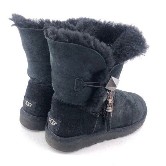 UGG Lilou Charm Sheepskin Winter Boots - Picture 4 of 12